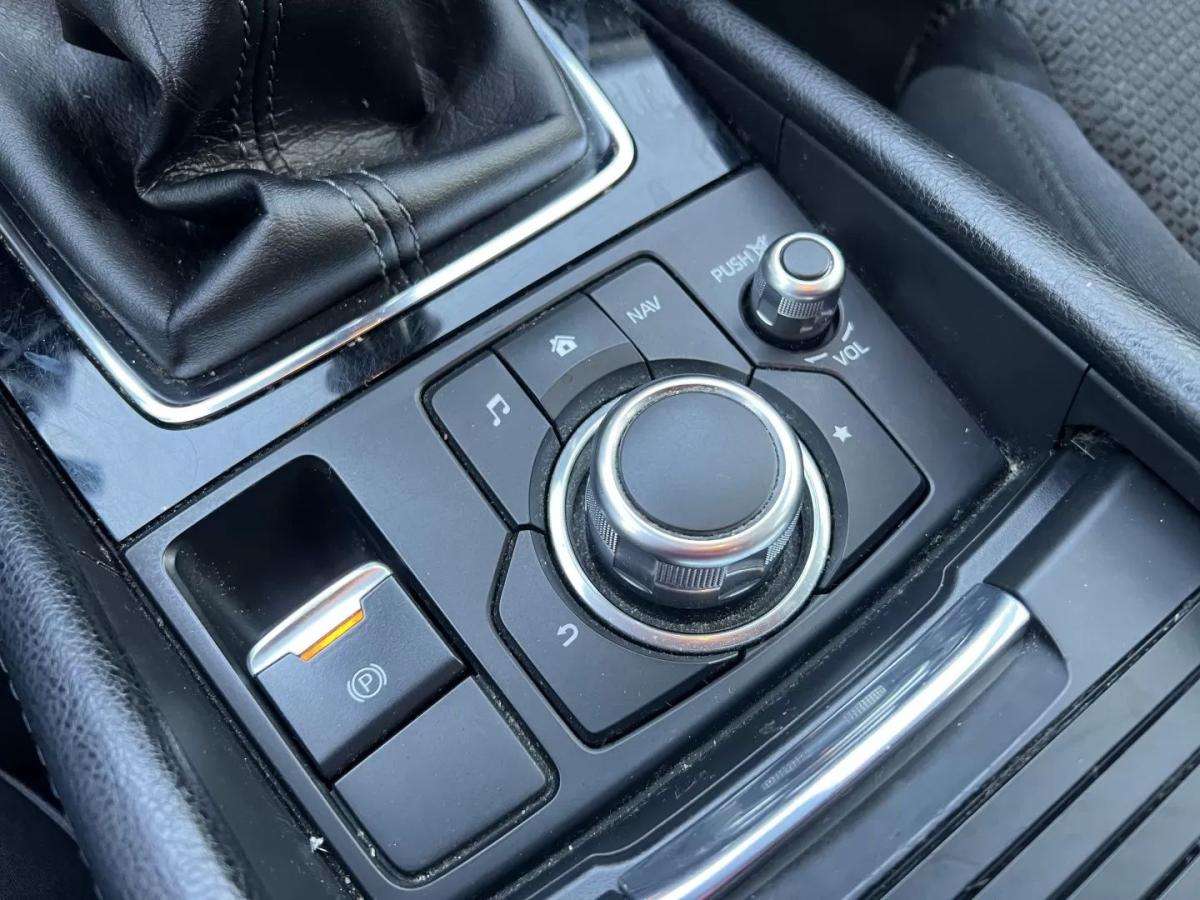 mazda-5-2017-diesel-1499cc