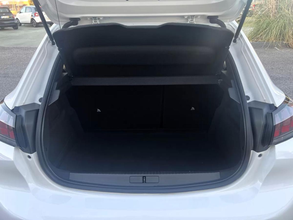 peugeot-208-2022-diesel-1499cc