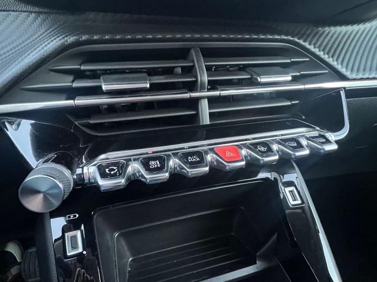 peugeot-208-2022-diesel-1499cc