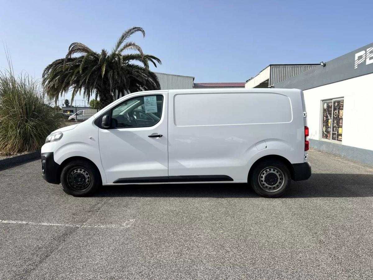 citroen-jumpy-2021-diesel-1499cc