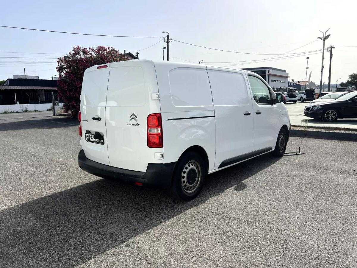 citroen-jumpy-2021-diesel-1499cc