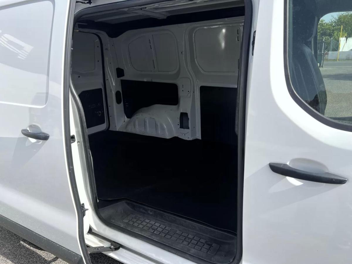 citroen-jumpy-2021-diesel-1499cc