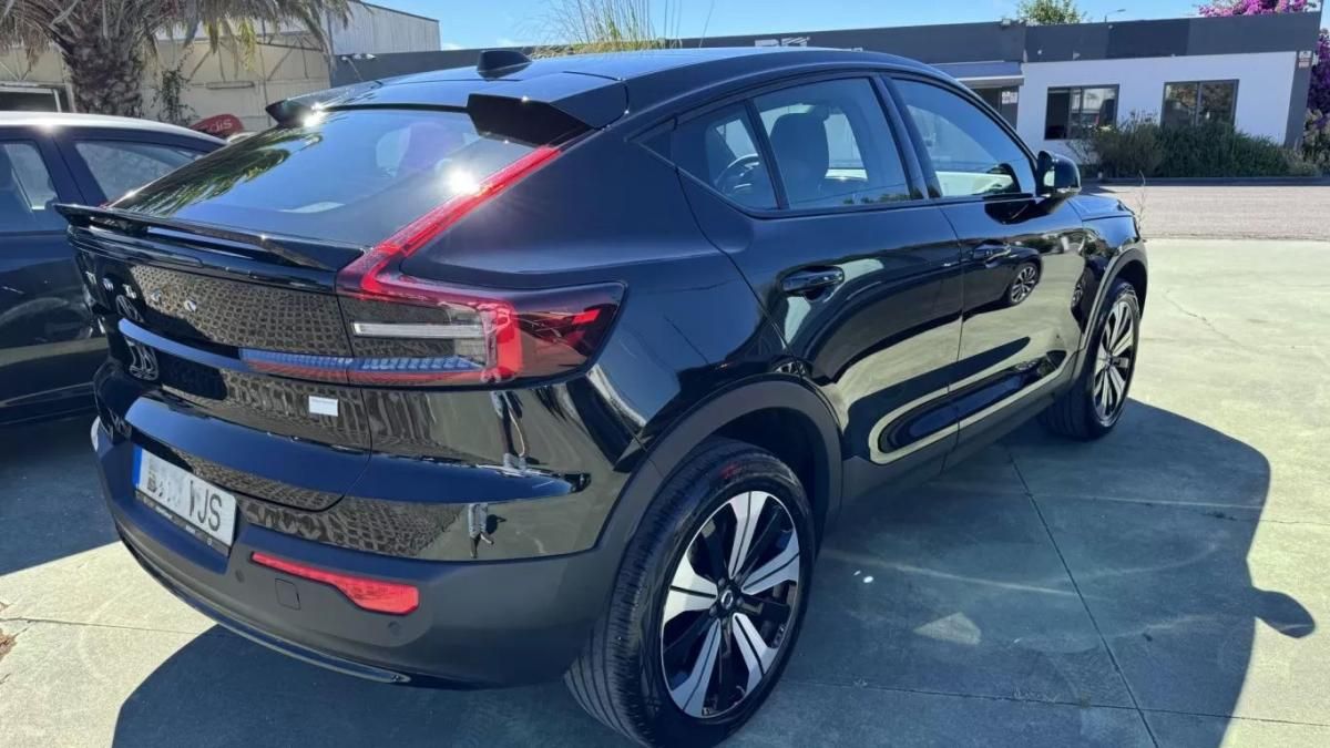 volvo-c40-2023-eletrico-200cc