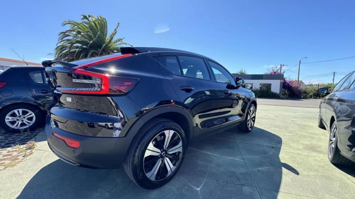 volvo-c40-2023-eletrico-200cc