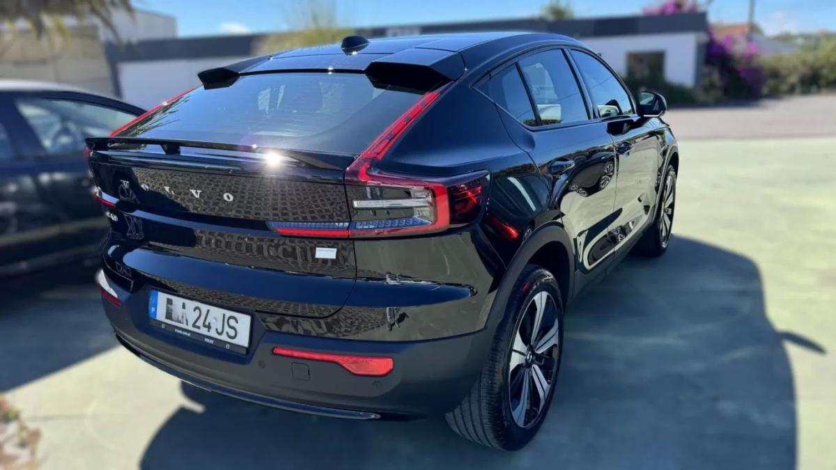 volvo-c40-2023-eletrico-200cc