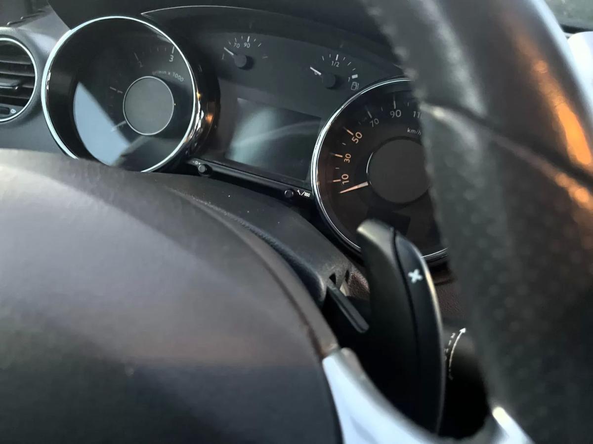 peugeot-5008-2014-diesel-1560cc
