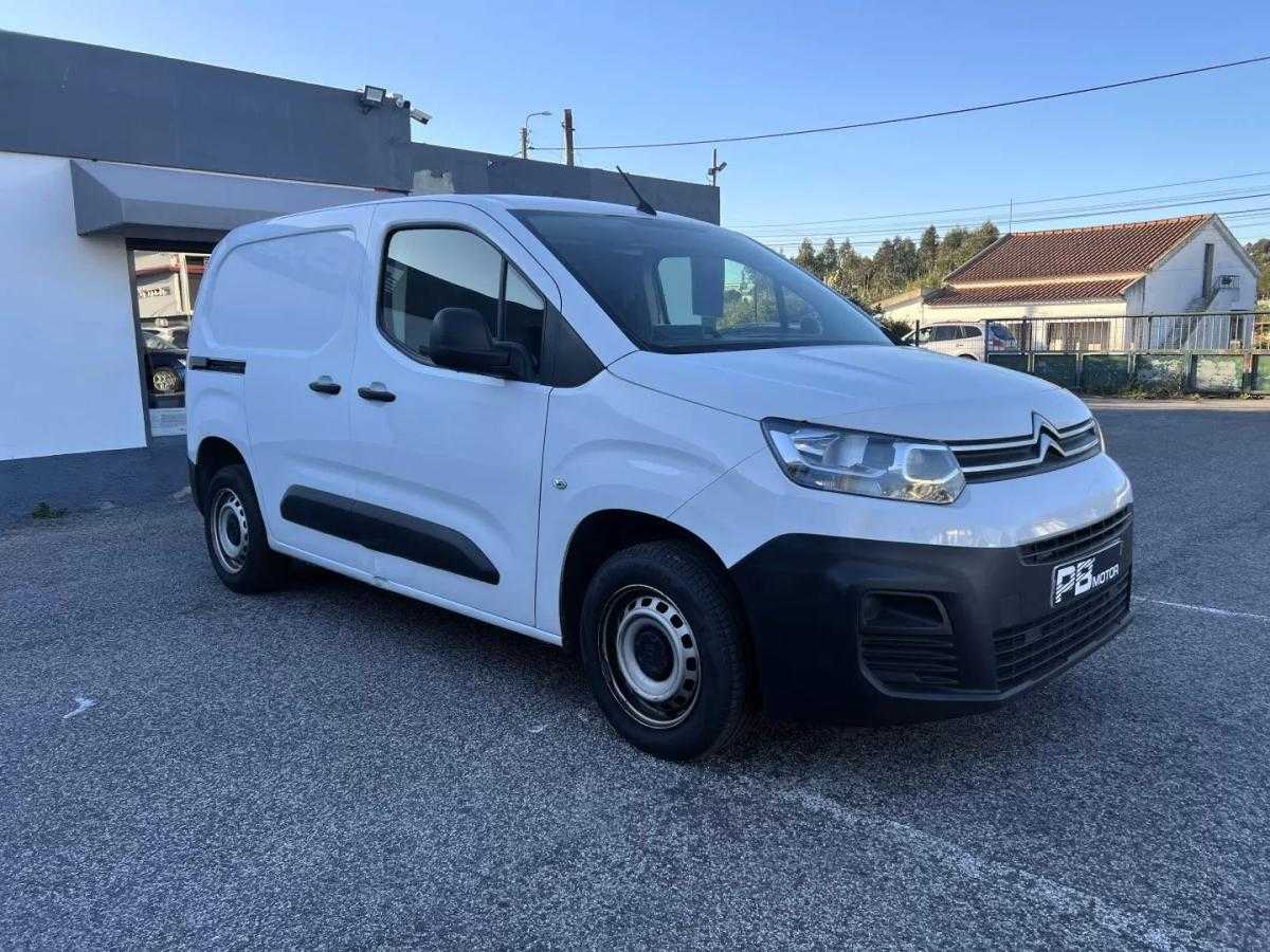 citroen-berlingo-2023-diesel-1499cc
