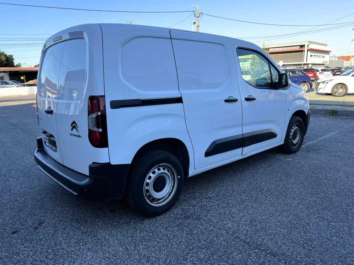 citroen-berlingo-2023-diesel-1499cc