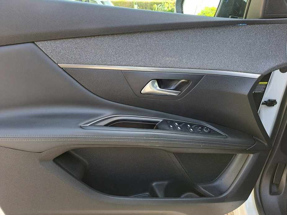 peugeot-3008-2019-diesel-1499cc
