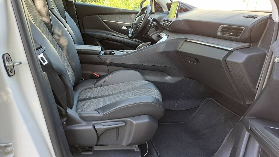 peugeot-3008-2019-diesel-1499cc