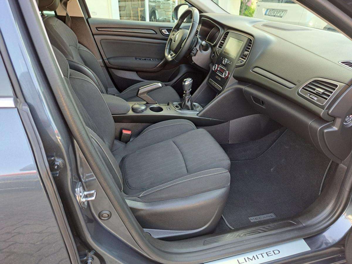 renault-megane-sport-tourer-2020-diesel-1461cc