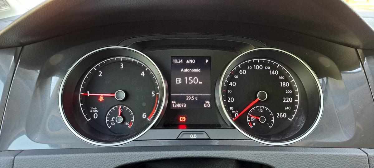 volkswagen-golf-1-6-tdi-bluemotion-2018-diesel-1598cc