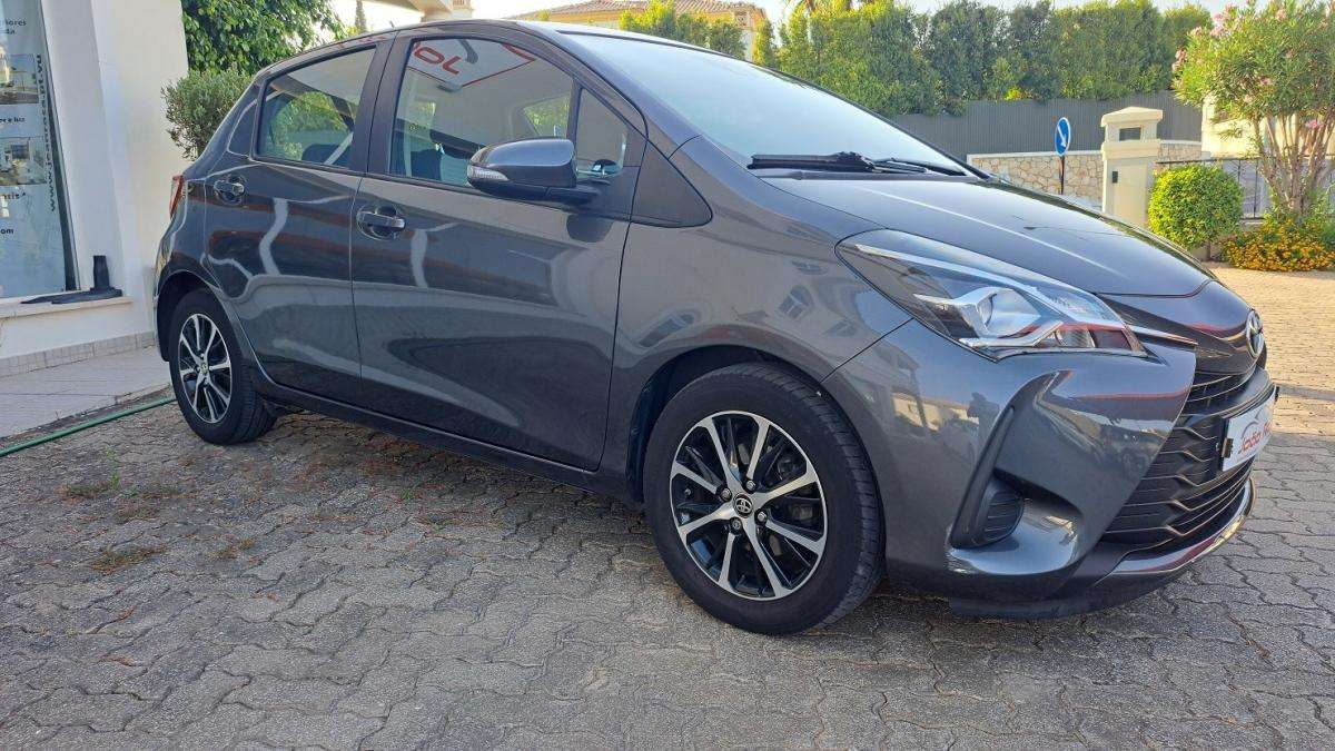 toyota-yaris-2019-gasolina-998cc