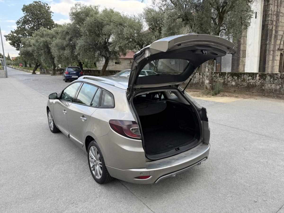 renault-megane-sport-tourer-2009-diesel-1461cc