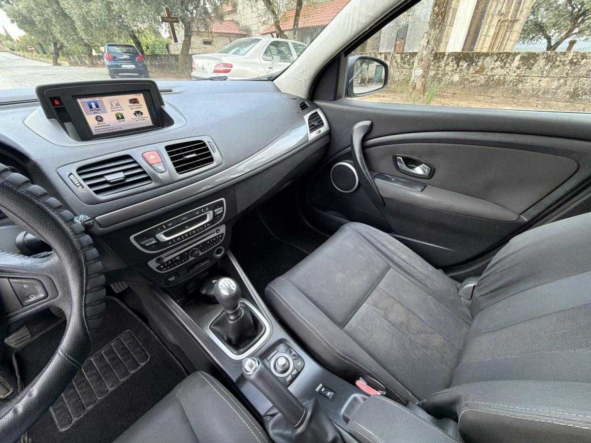 renault-megane-sport-tourer-2009-diesel-1461cc