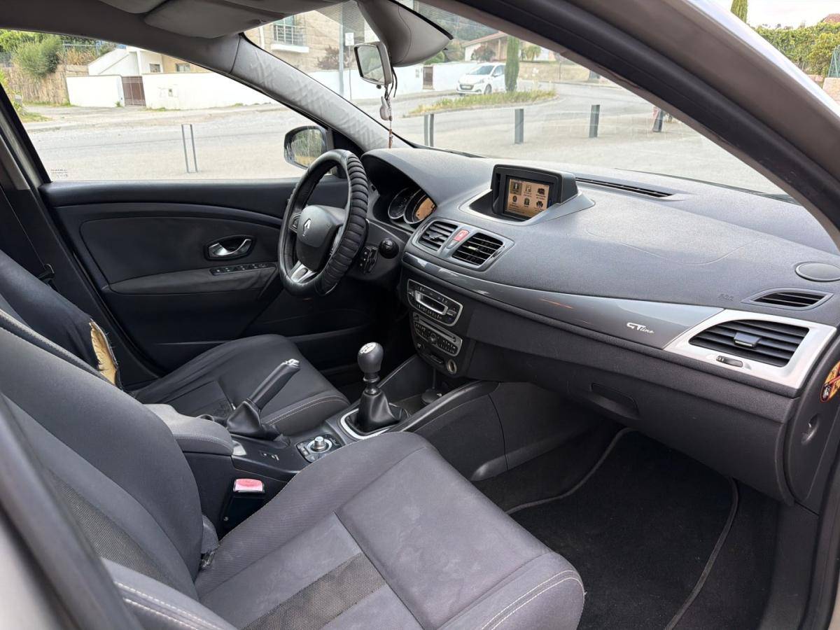 renault-megane-sport-tourer-2009-diesel-1461cc