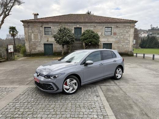 volkswagen-golf-2024-hibrido-1395cc