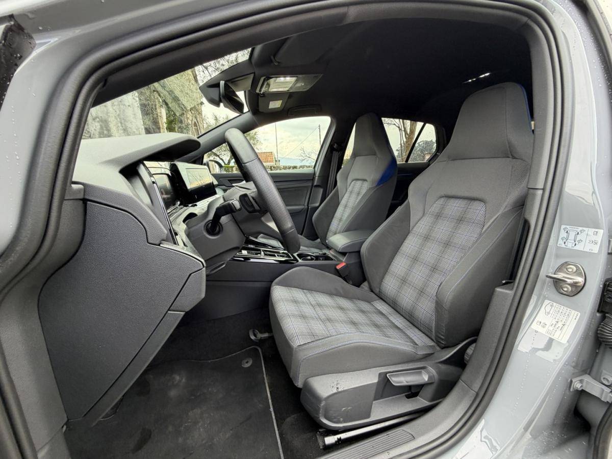 volkswagen-golf-2024-hibrido-1395cc