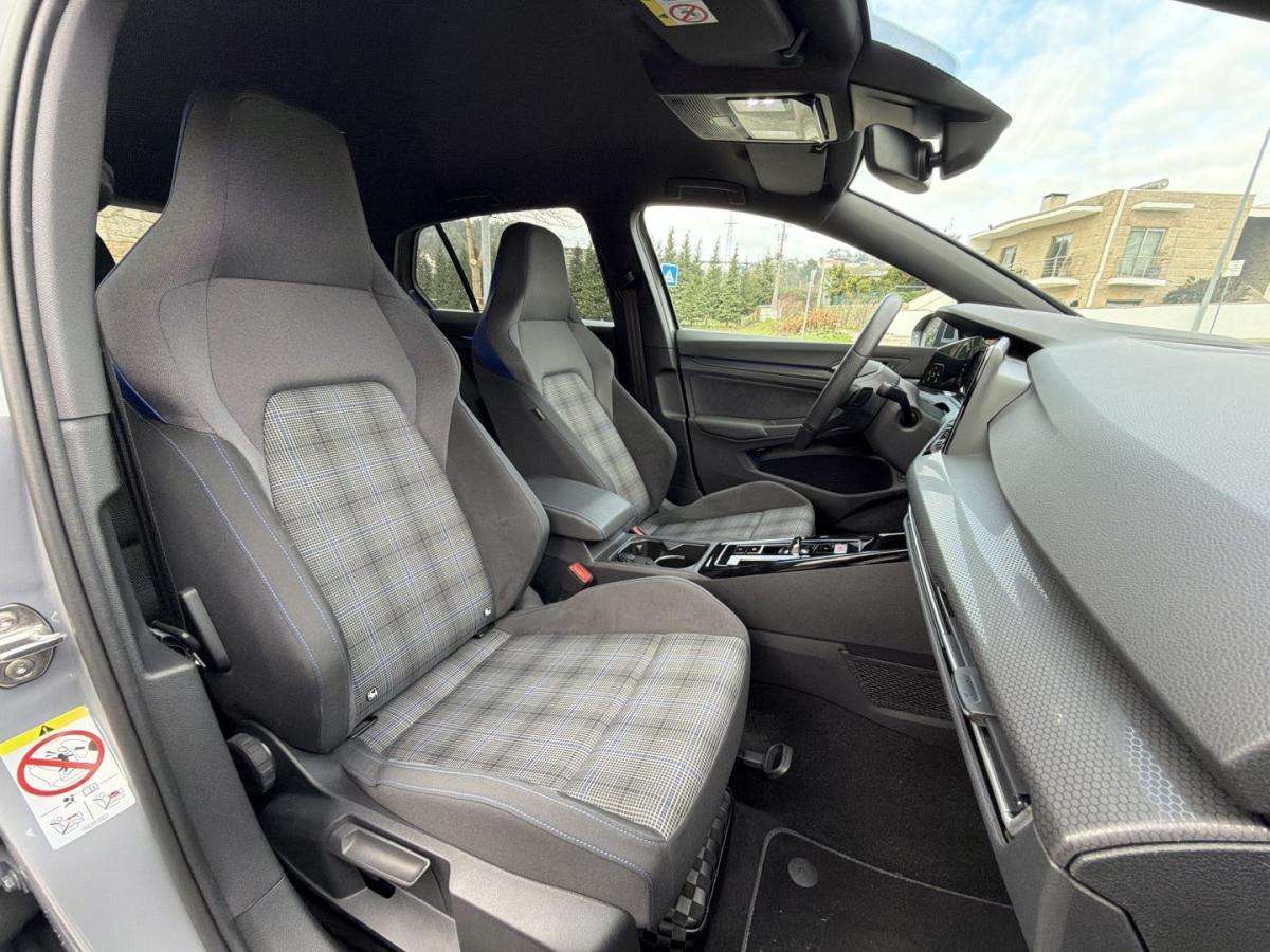 volkswagen-golf-2024-hibrido-1395cc