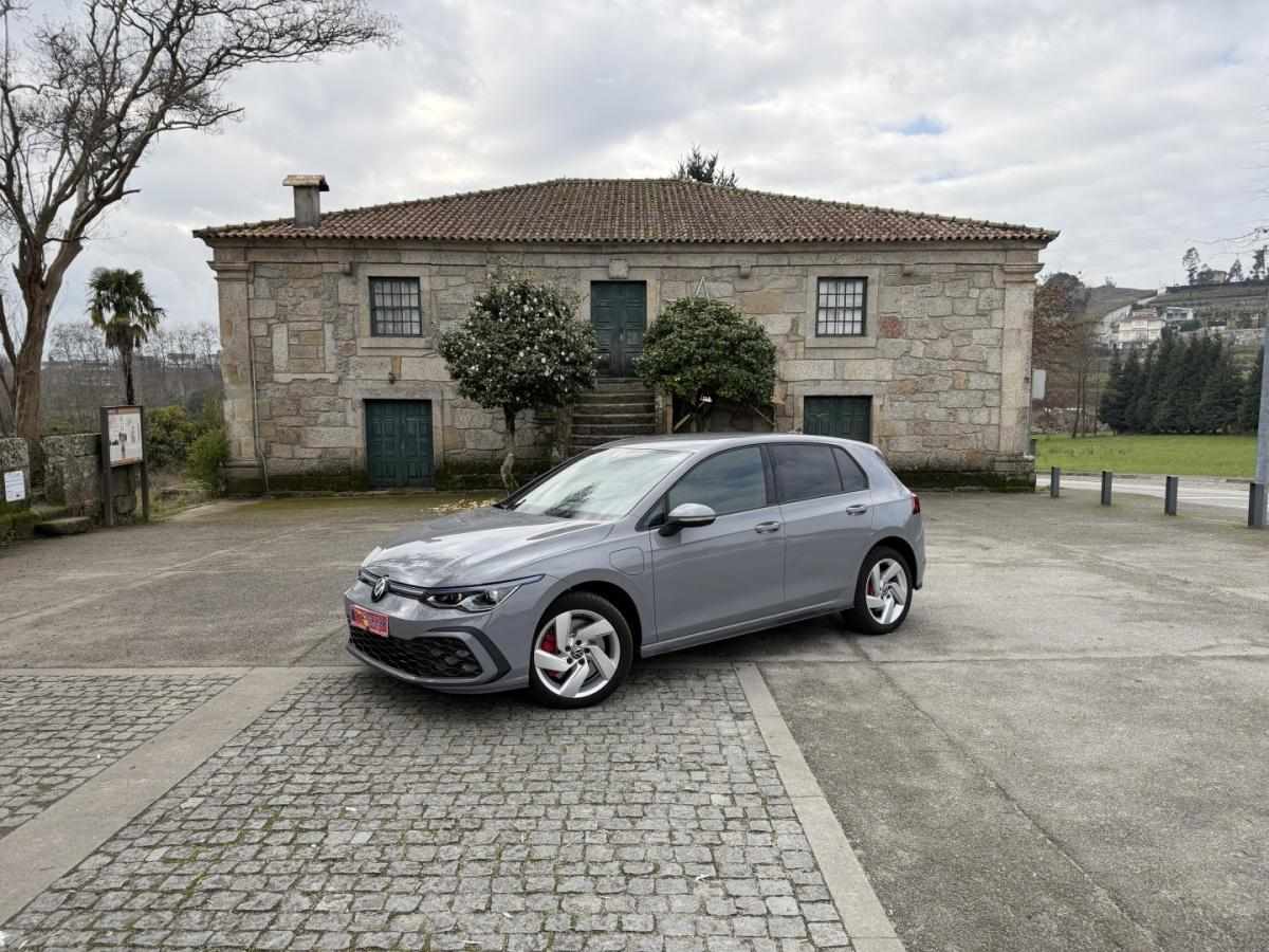 volkswagen-golf-2024-hibrido-1395cc