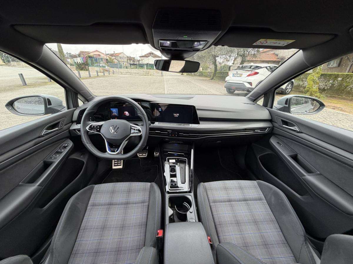 volkswagen-golf-2024-hibrido-1395cc
