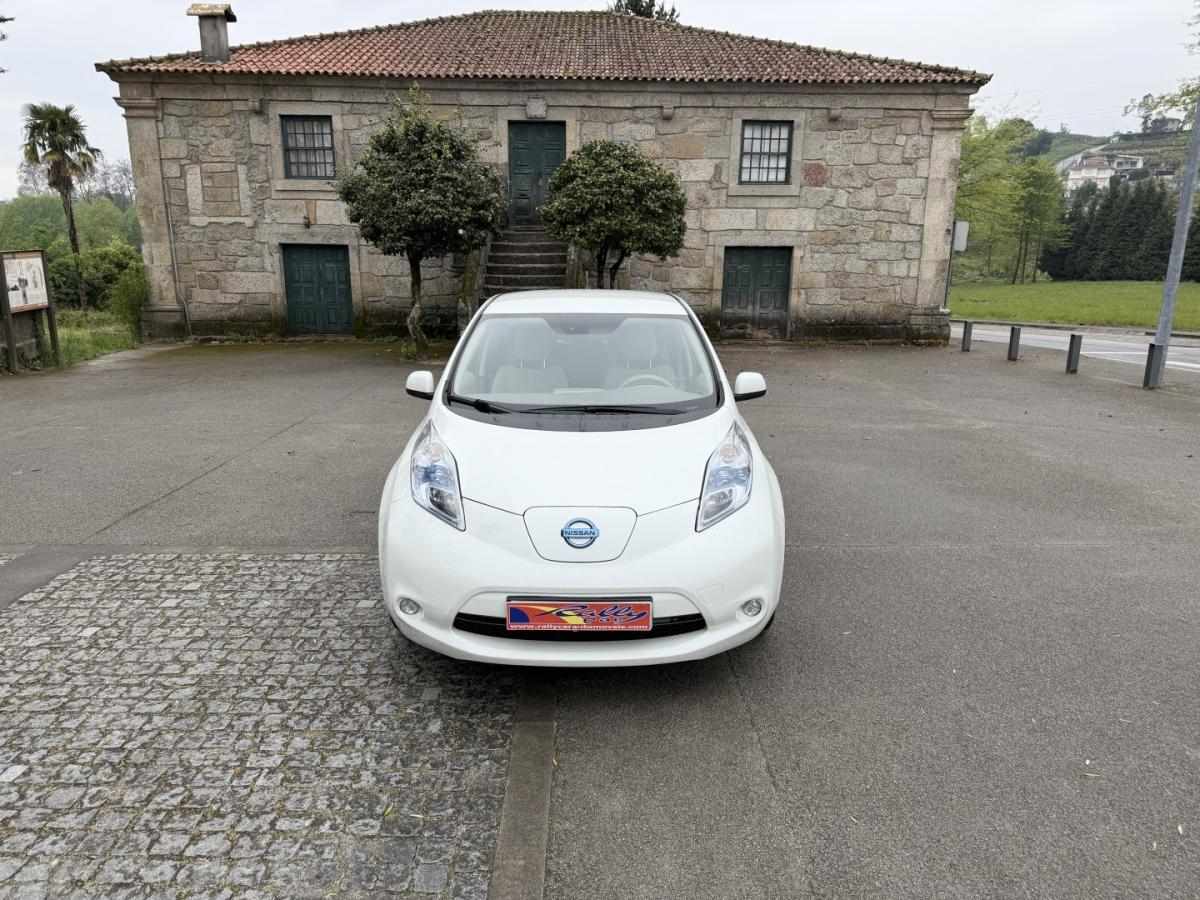 nissan-leaf-2010-eletrico-0cc