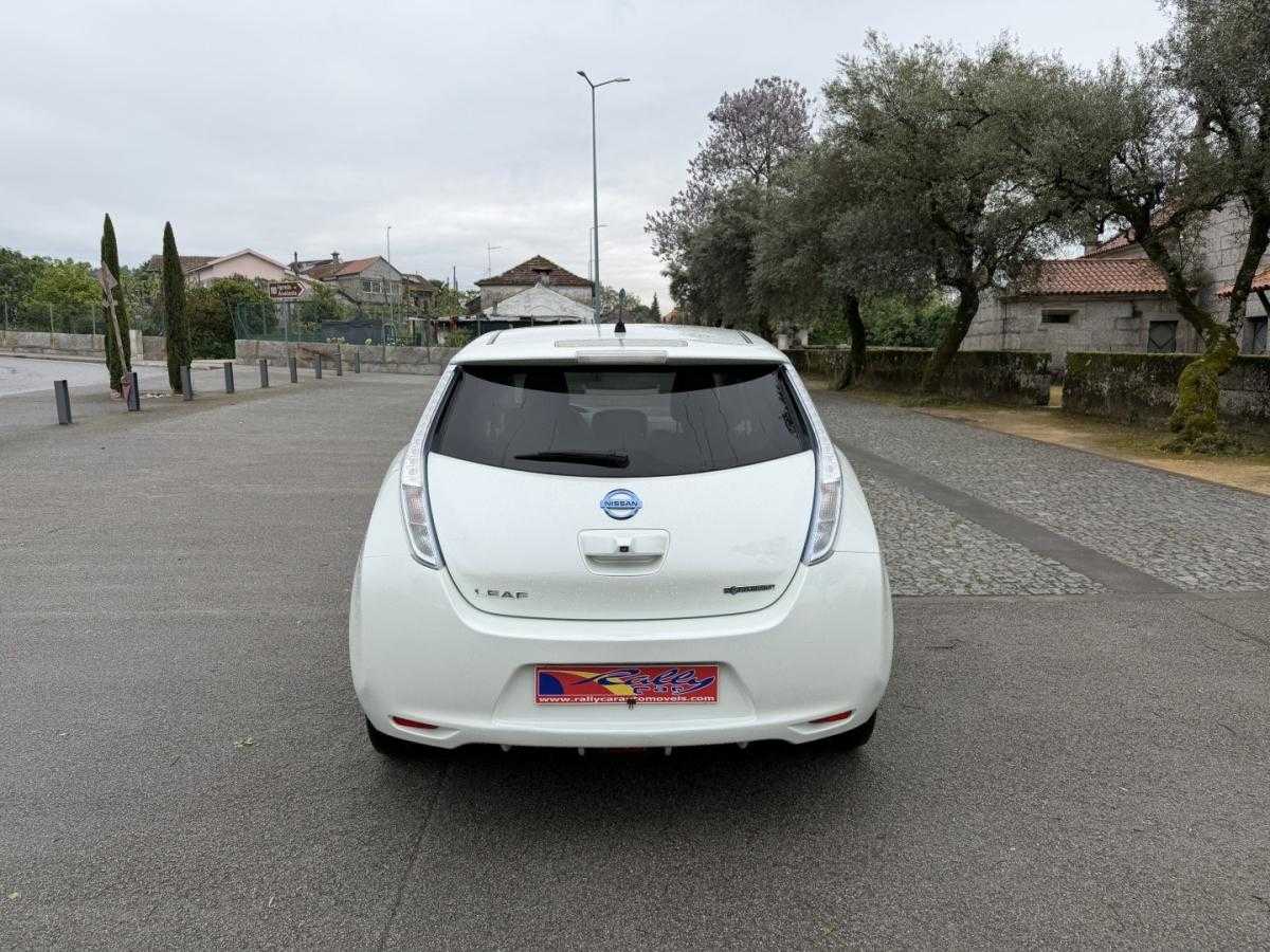 nissan-leaf-2010-eletrico-0cc
