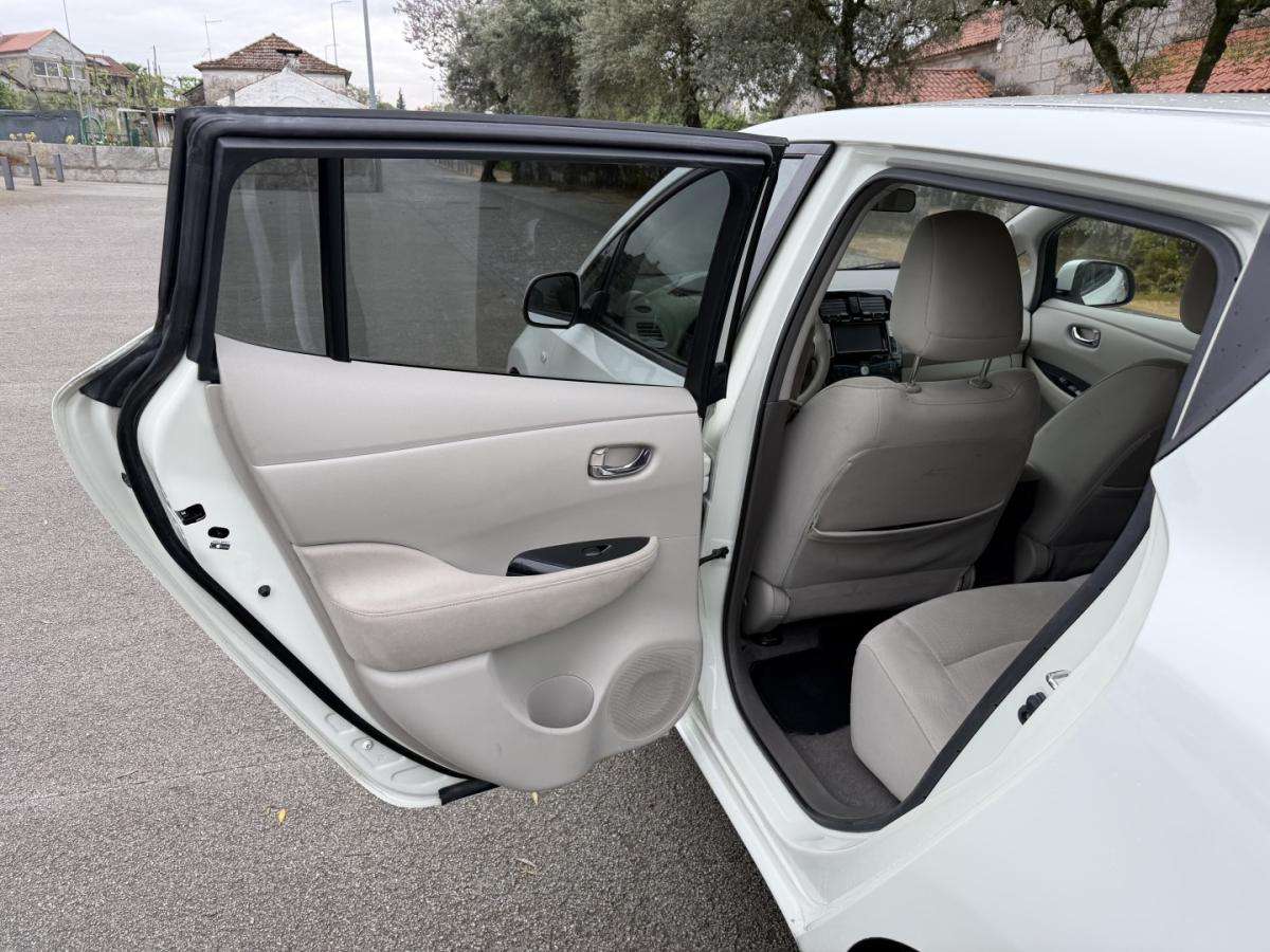 nissan-leaf-2010-eletrico-0cc