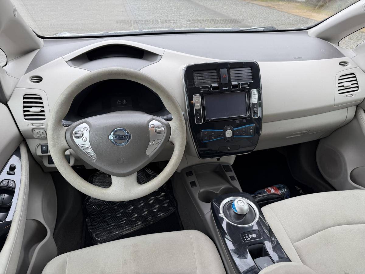 nissan-leaf-2010-eletrico-0cc