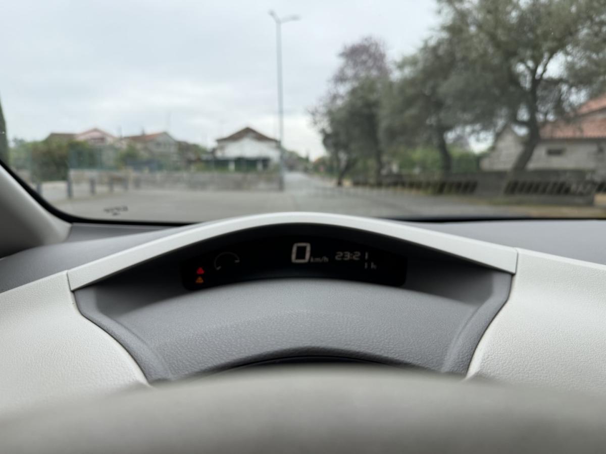 nissan-leaf-2010-eletrico-0cc