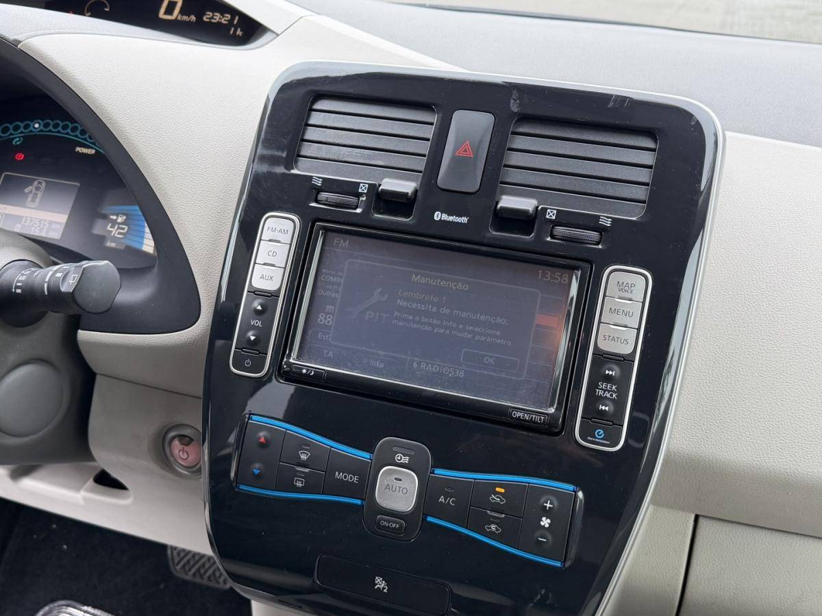 nissan-leaf-2010-eletrico-0cc