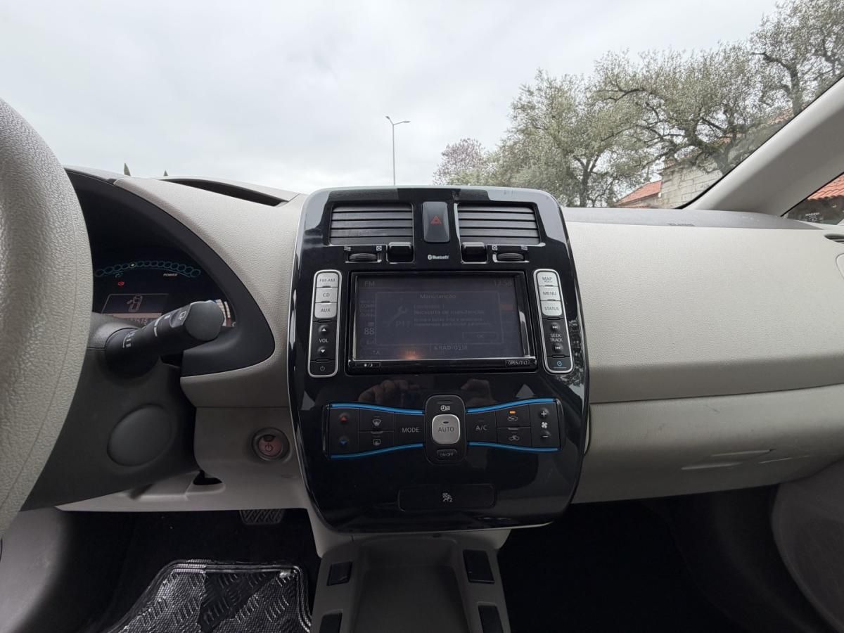 nissan-leaf-2010-eletrico-0cc