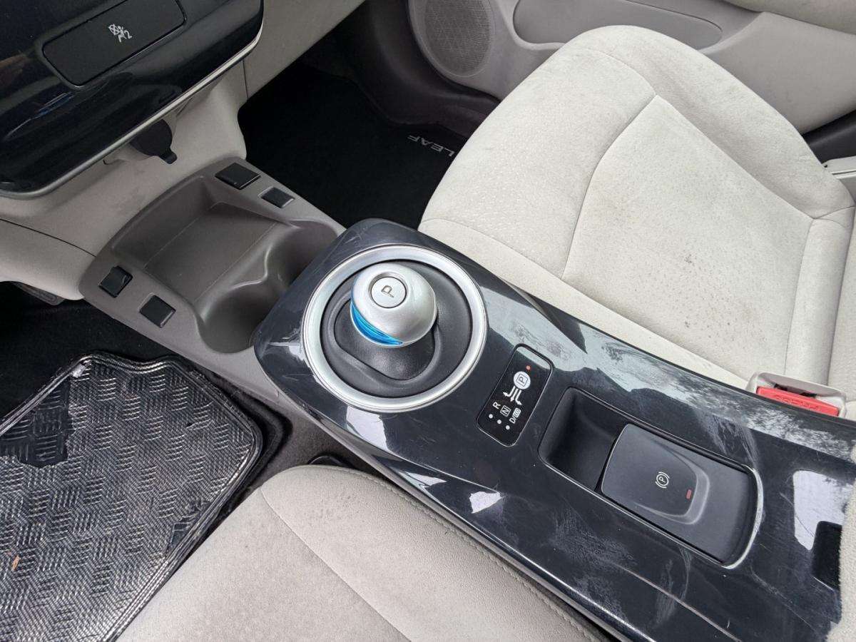 nissan-leaf-2010-eletrico-0cc