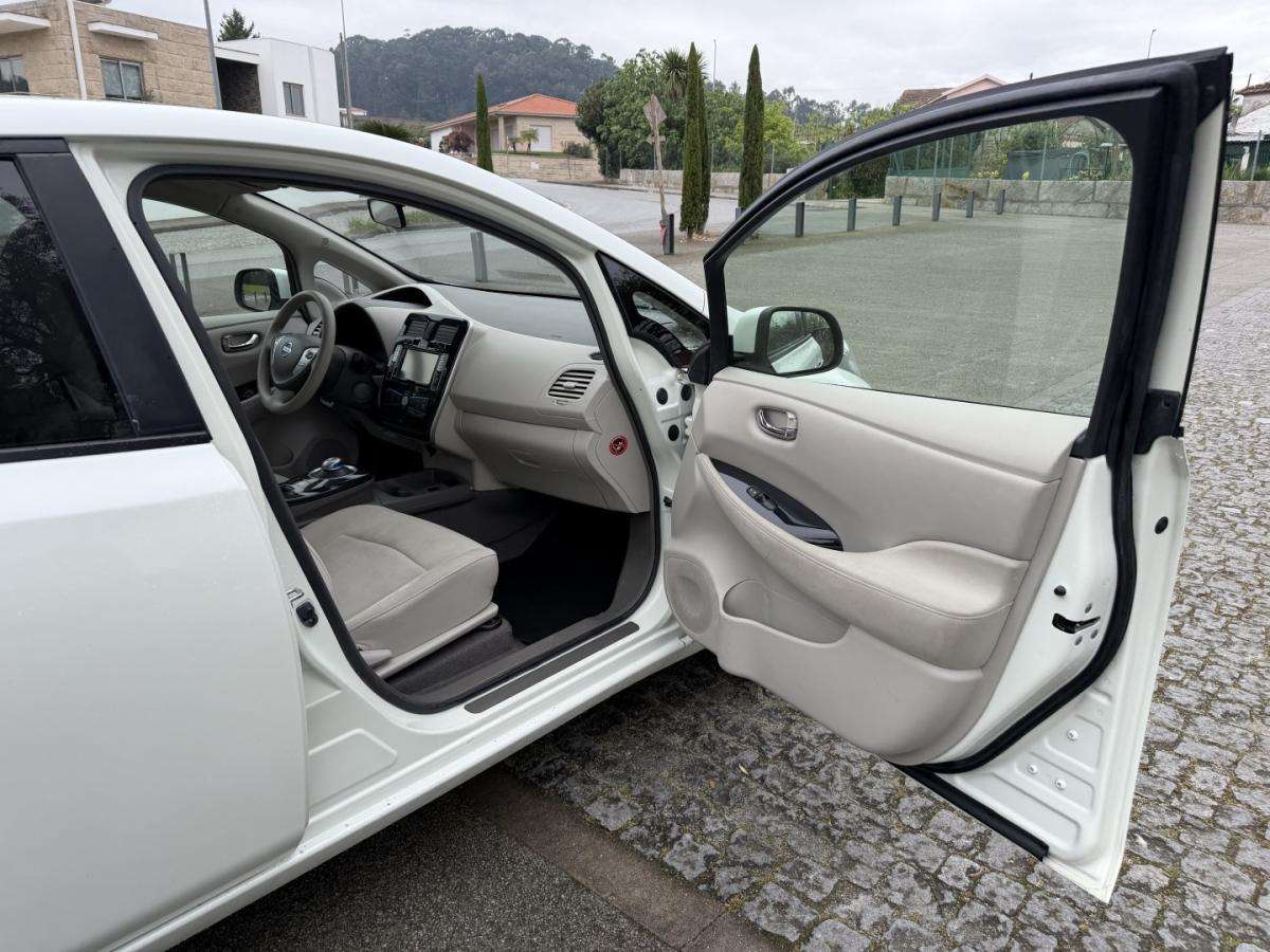 nissan-leaf-2010-eletrico-0cc