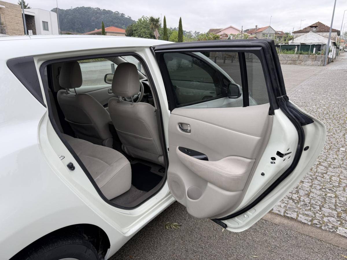 nissan-leaf-2010-eletrico-0cc