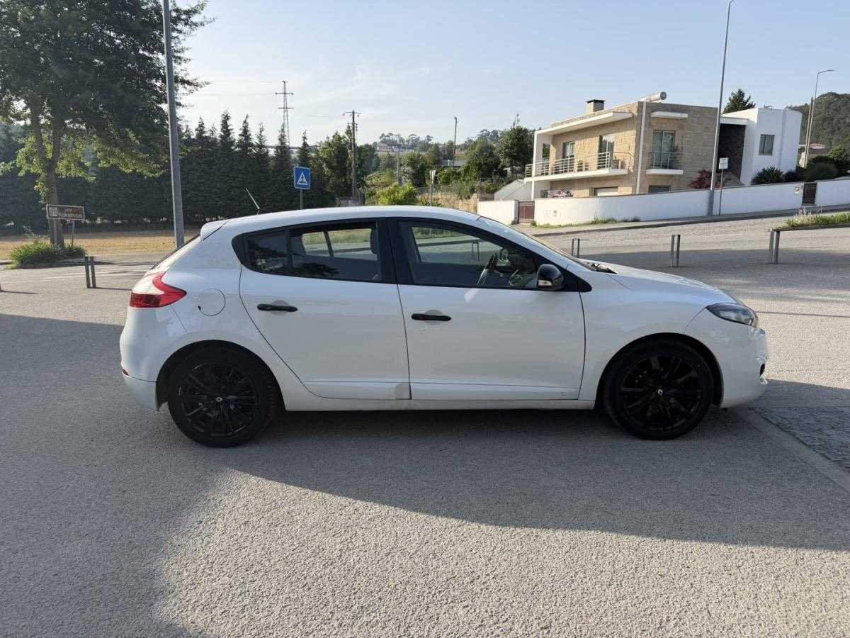 renault-megane-2012-diesel-1461cc