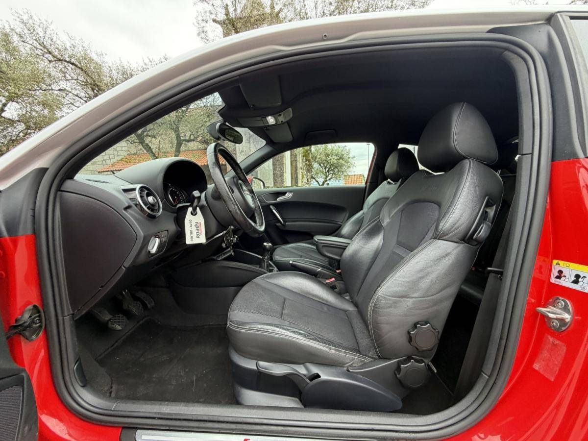 audi-a1-2012-diesel-1598cc