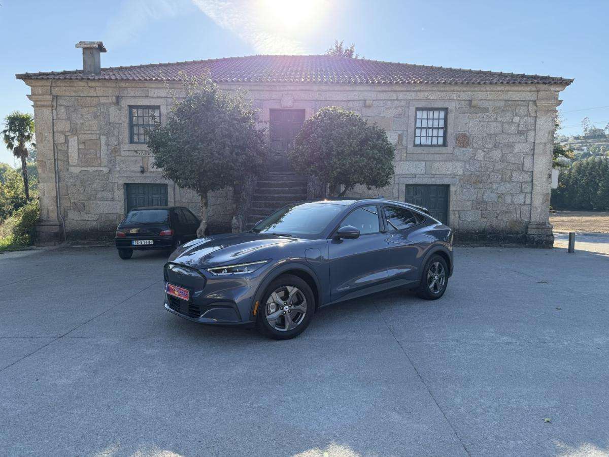ford-mustang-mach-e-2021-eletrico-0cc