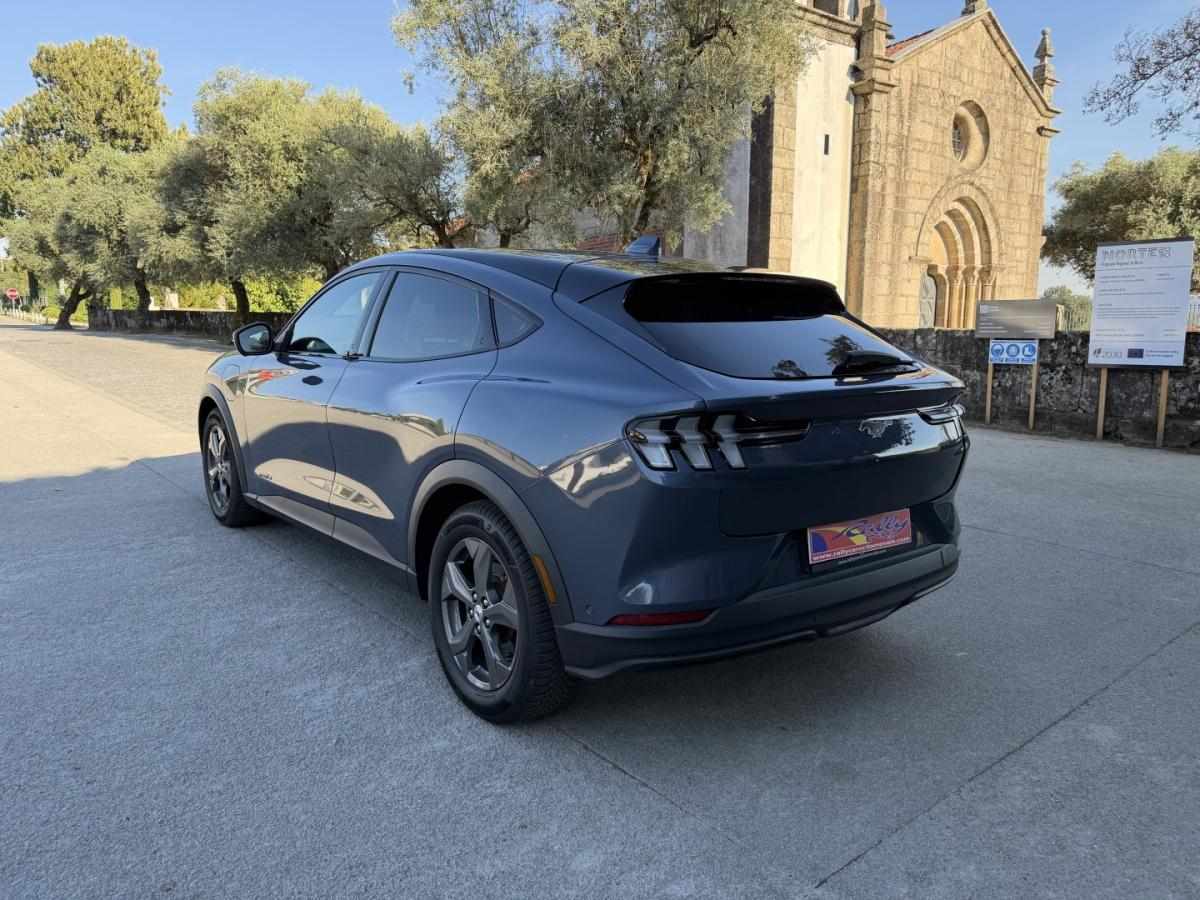 ford-mustang-mach-e-2021-eletrico-0cc