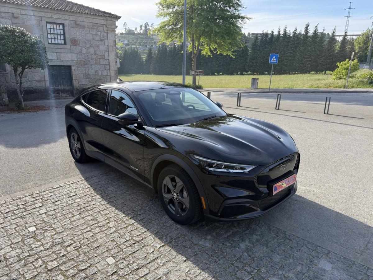 ford-mustang-mach-e-2021-eletrico-0cc