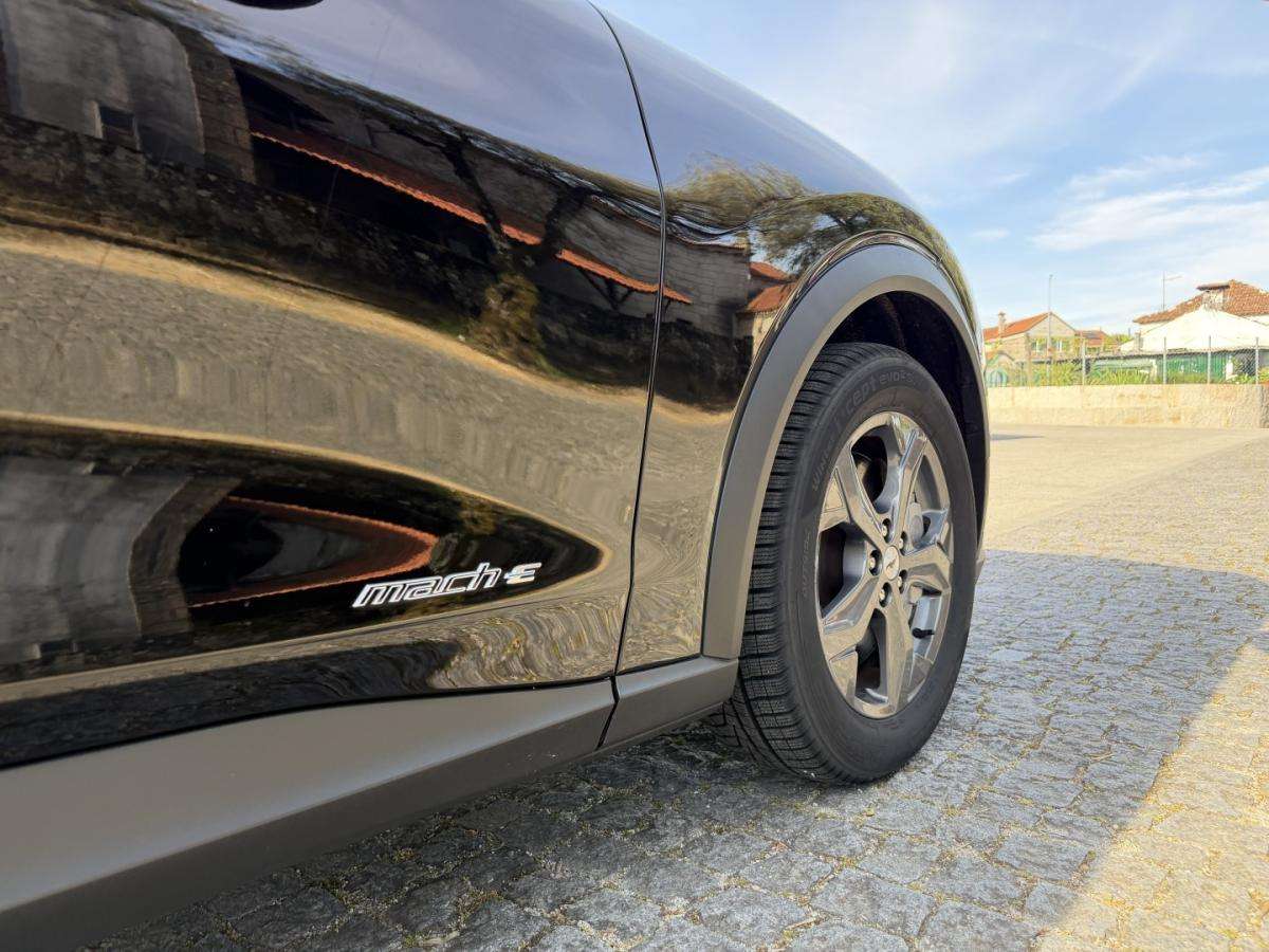 ford-mustang-mach-e-2021-eletrico-0cc