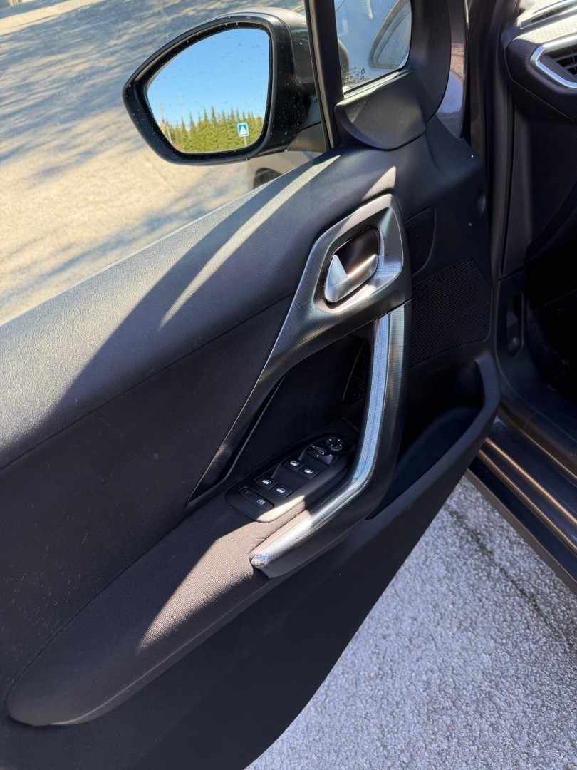 peugeot-2008-2018-gasolina-1199cc