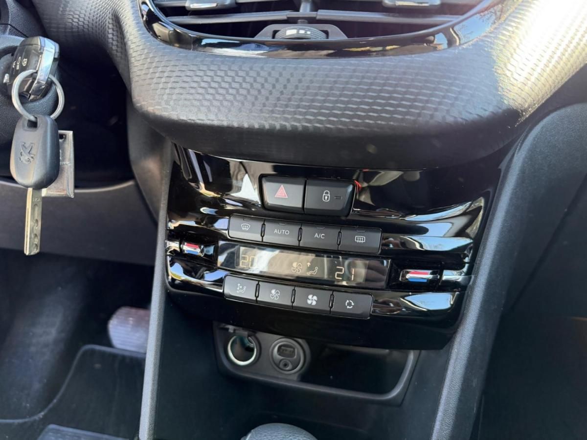 peugeot-2008-2018-gasolina-1199cc