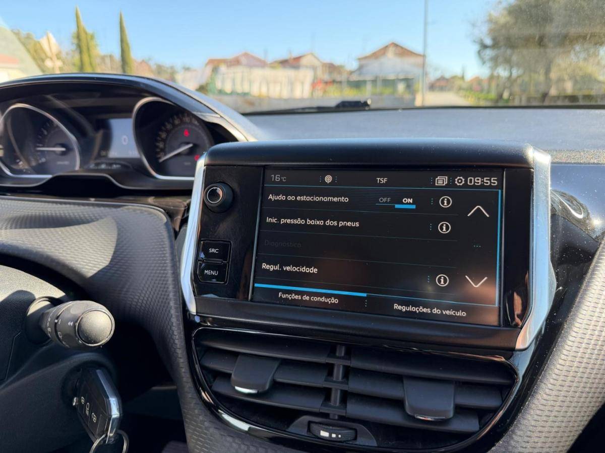 peugeot-2008-2018-gasolina-1199cc