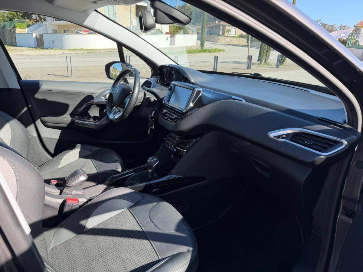 peugeot-2008-2018-gasolina-1199cc