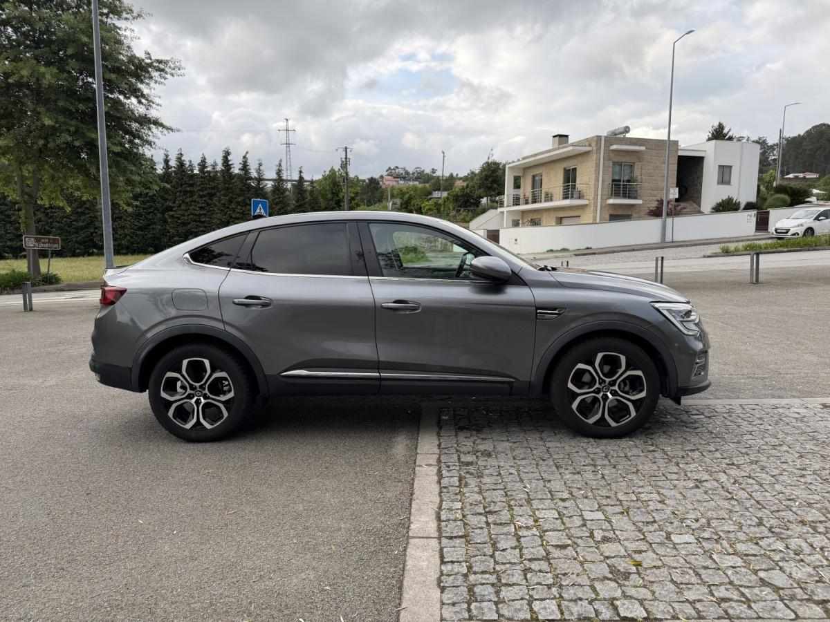 renault-arkana-2022-hibrido-1598cc