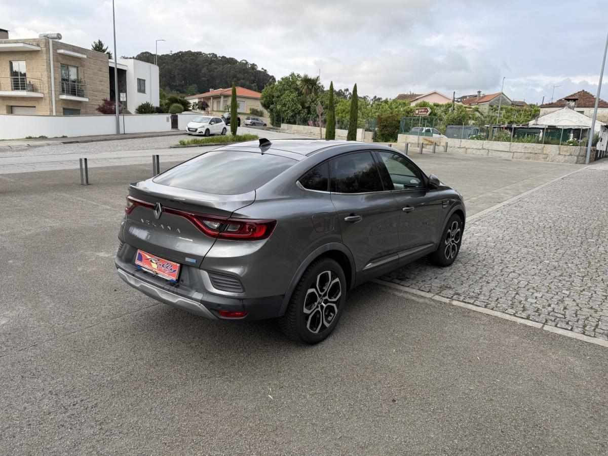 renault-arkana-2022-hibrido-1598cc