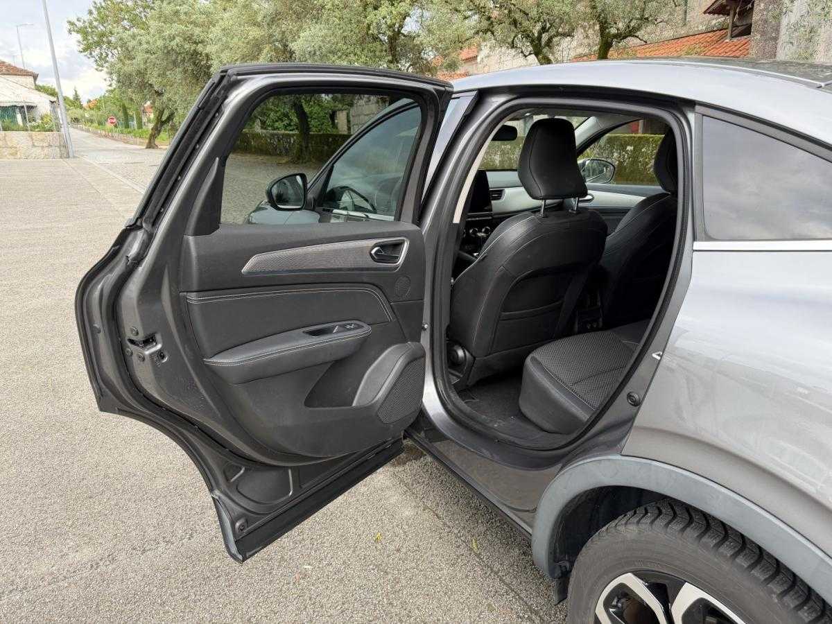 renault-arkana-2022-hibrido-1598cc