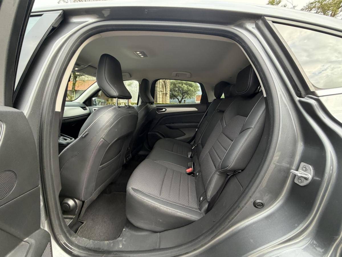 renault-arkana-2022-hibrido-1598cc