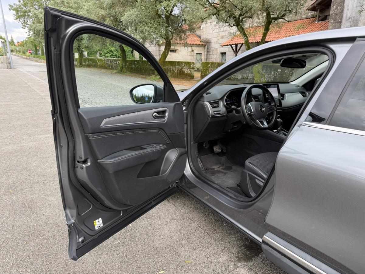 renault-arkana-2022-hibrido-1598cc
